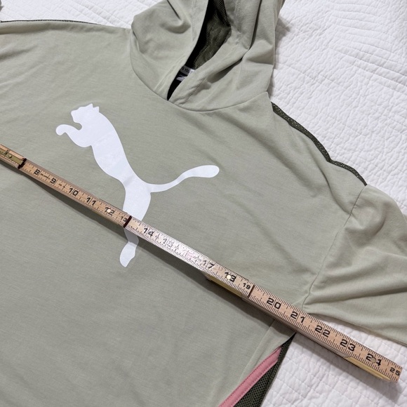 Puma Women's Green Hoodie Sweater - Picture 10 of 11